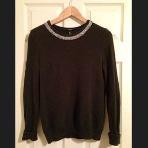 Oversized Beaded collar sweater